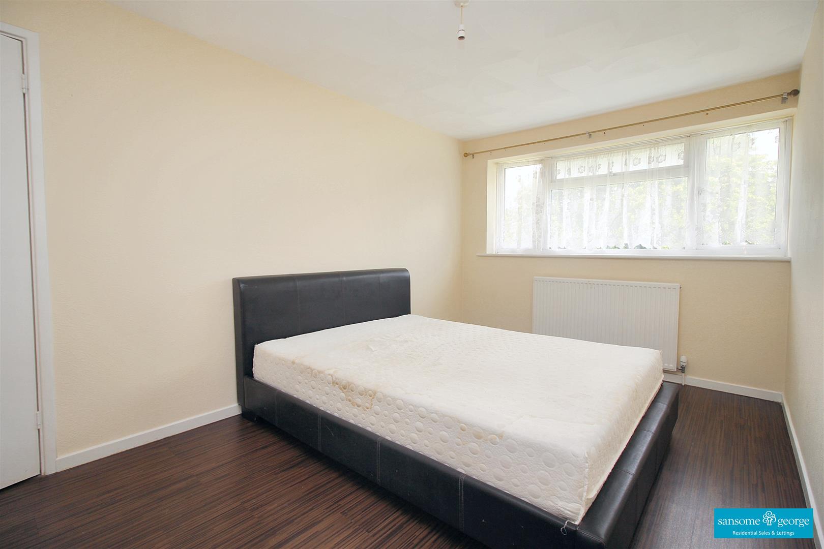 Barnwood Close, Reading, Berkshire